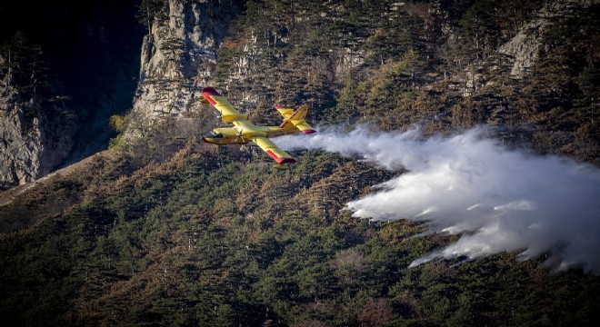 Bakan Yumaklı: Yunanistan’daki yangınına müdahale için 2 uçak ve 1 helikopter havalandı