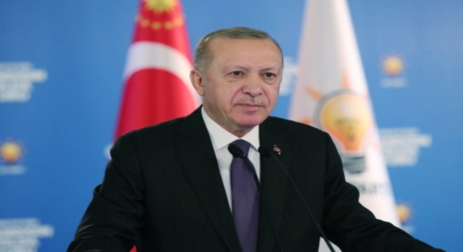 Erdoğan, partisinin Adıyaman, Edirne, Erzurum, İzmir, Kırşehir, Mersin ve Osmaniye il kadın kolları kongrelerine katıldı