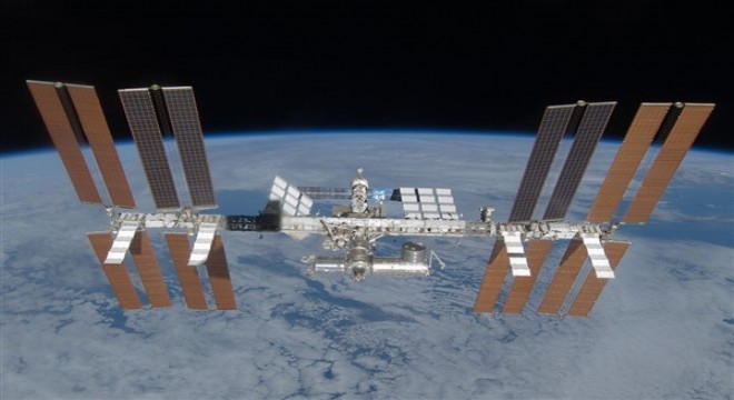 Gezeravcı yı taşıyan uzay aracı, Uluslararası Uzay İstasyonu na kenetlendi