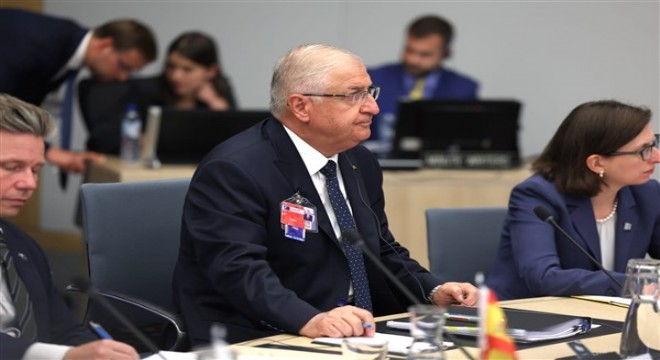 Milli Savunma Bakanı Güler, NATO Karargahı nda