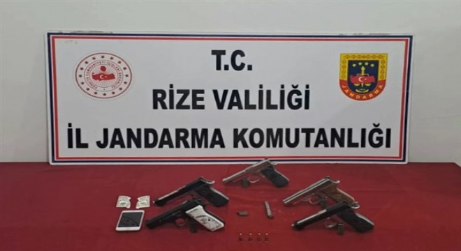 Rize’de 5 adet ruhsatsız tabanca ele geçirildi