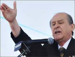 Türban özgürlüğüne Bahçeli den destek 