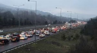 Bayram Dönüşünde Trafik Yoğunluğu